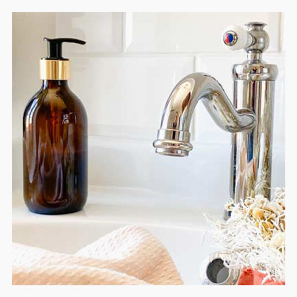 Flacon pompe en verre ambré 500 ml – Image 2